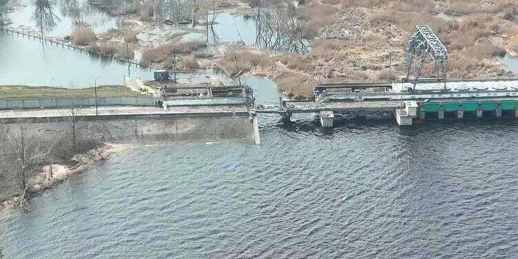 На Донеччині обстріл зруйнував дамбу Курахівського водосховища: вода почала підніматися