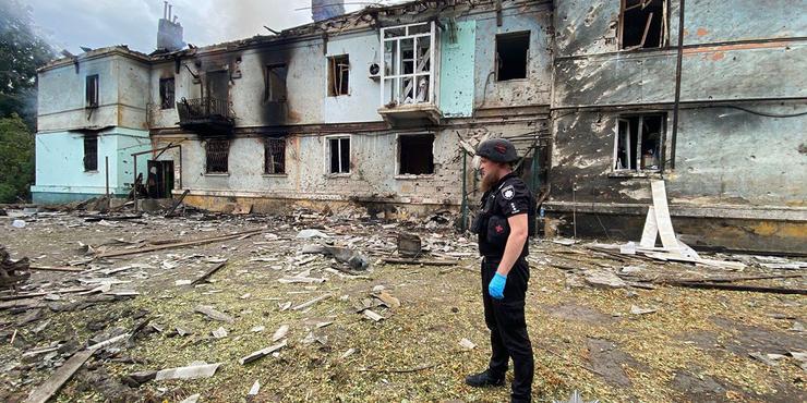 Армія РФ скинула авіабомбу на Костянтинівку, загинули 5 людей