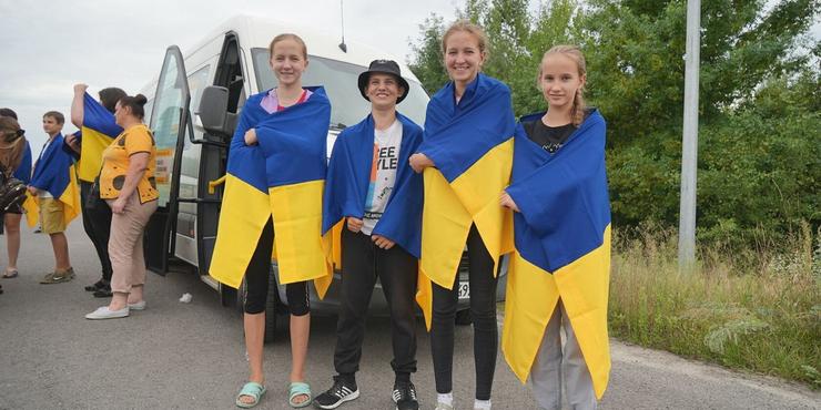Україні вдалося повернути ще 11 українських дітей, яких окупанти викрали з Херсонщини