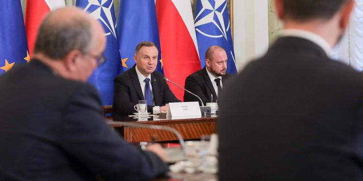 Президент Польщі дав відповідь, що за ракета впала на території НАТО