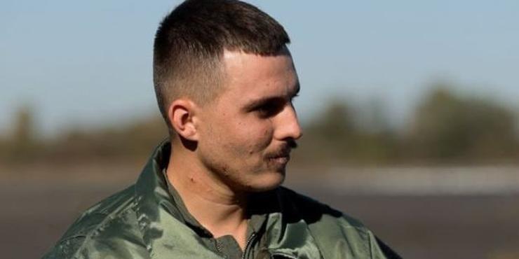 Льотчик, який збив іранські дрони та відвів пошкоджений літак від громади на Вінниччині, став Героєм України