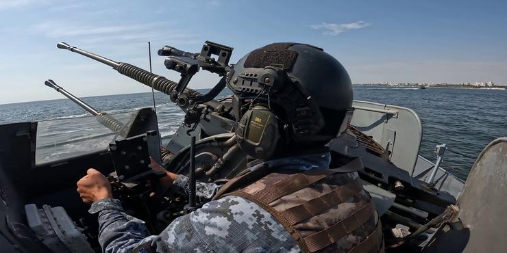 Мобільний підрозділ ППО у морі