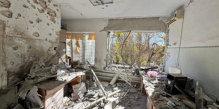 Зеленський про удар РФ по дитячій лікарні Херсона: "Наймолодшому пораненому - 8 років"