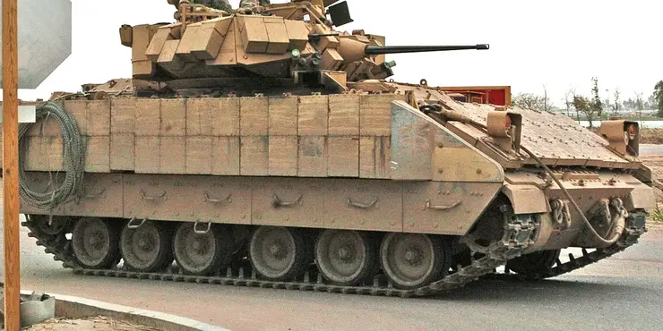 Після БМП Bradley США можуть передати Україні танки Abrams, — Politico