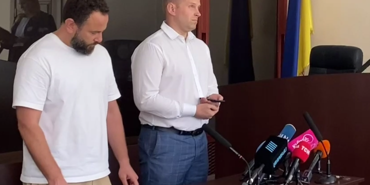 Суд арештував майно нардепа Дубінського разом з автівками його матері