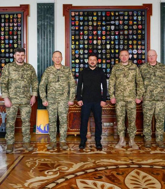 Володимир Зеленський, Євгеній Хмара, Олександр Сирський, Андрій Гнатов, Михайло Драпатий, Павло Паліса, Ігор Скибюк