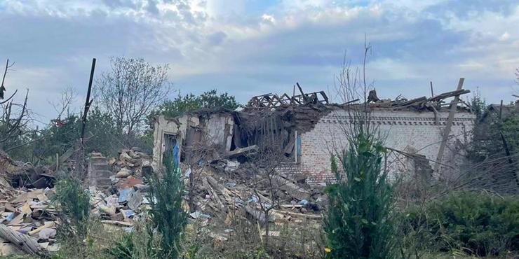 РФ скинула авіабомбу на село під Покровськом та вбила цілу родину