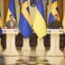 Прем'єр Швеції заявив що його країна розглядає можливість надання Україні бойових літаків