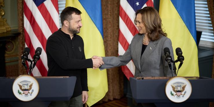 Гарріс у 2022 році переконувала Зеленського розробити план на випадок, якщо він загине чи потрапить у полон РФ, - WP