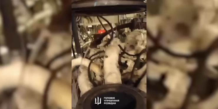 В ГУР показали ліквідацію російського корабля “Обухов”