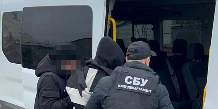 СБУ викрила шахраїв, які від імені місцевої влади “збирали” гроші для ЗСУ