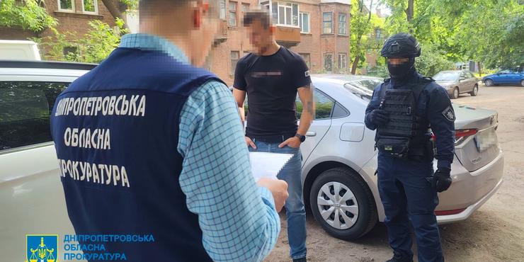 На Дніпропетровщині викрили схему розкрадання майже 2 млн грн на ремонтах укриттів: хто до цього причетний