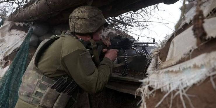 Росіяни перекидають підкріплення до лінії фронту: наступ триває з п'яти напрямків