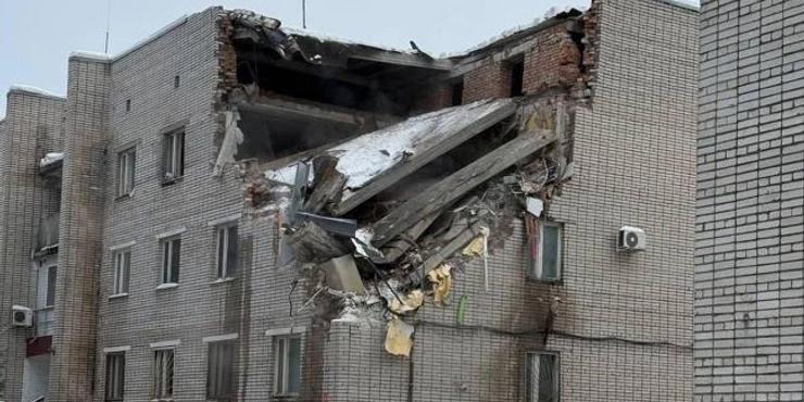 У РФ стався вибух у будівлі військової комендатури: є загиблі