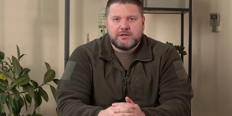"Влада хоче позбавити вчителів надбавок з їхніх "копійчаних зарплат", -  голова федерації профспілок Бизов