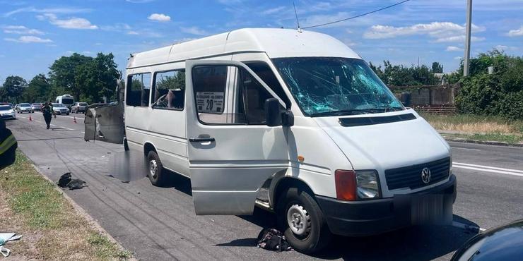 Армія РФ атакувала дроном маршрутку в Запоріжжі: є загиблі та поранені