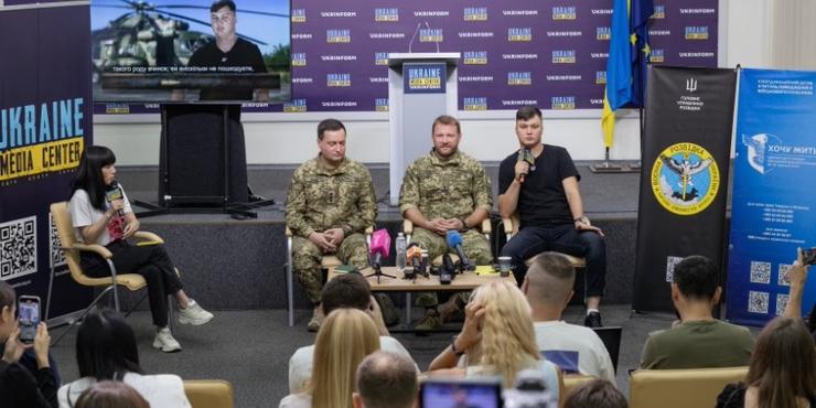 Російський пілот, який "привів" до України вертоліт, отримає $500 тис. нагороди