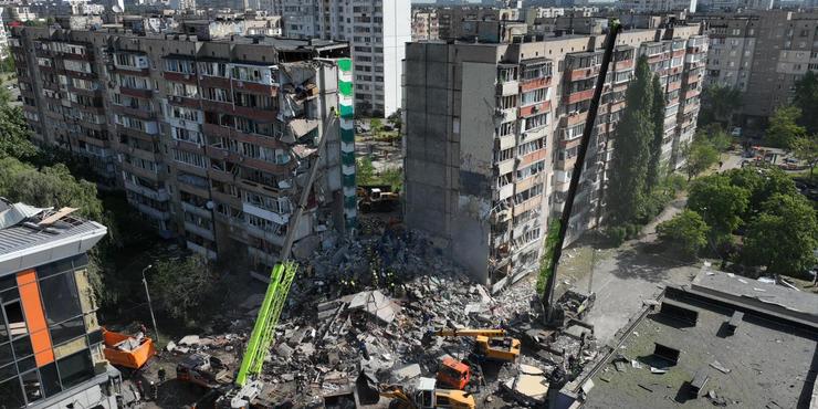 У Києві оголосили про завершення пошукової операції після масованої атаки РФ: підтверджена загибель 24 осіб