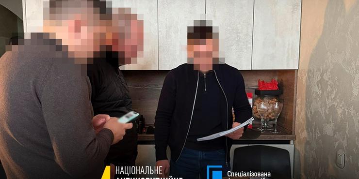 НАБУ і САП підозрюють колишнього голову ДПСУ в одержанні хабарів за переправку цигарок через кордон
