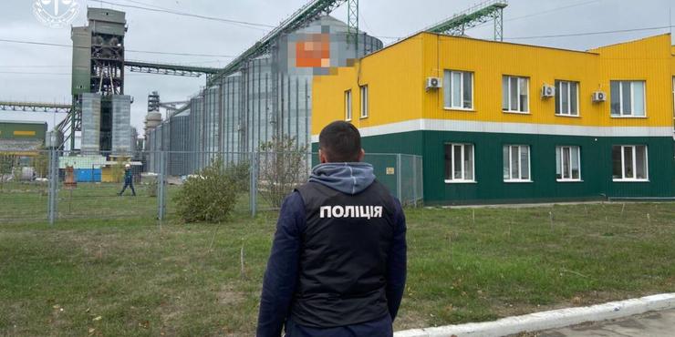 Менеджмент однієї з найбільших нафтопереробних компаній привласнив майже 6 млрд грн