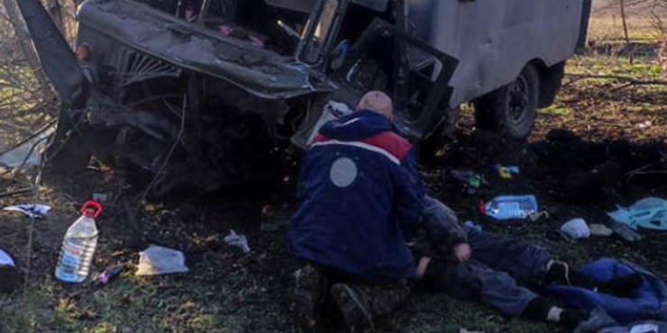На Миколаївщині під час ремонтних робіт підірвалася автівка з бригадою електриків
