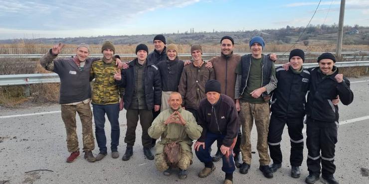 Україна провела обмін полоненими: 107 українських бійців вже вдома
