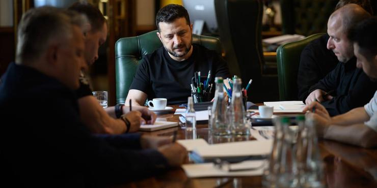 Зеленський обговорив із Віткоффом та Кушнером дату їхнього візиту в Україну Володимир Зеленський