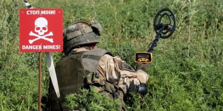 Байден схвалив передачу Україні протипіхотних мін, - The Washington Post