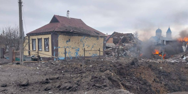 Окупанти вдарили по Боровій на Харківщині: є загиблий, серед поранених - діти