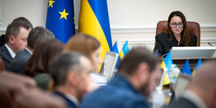 "Кабміндіч": Як міністри Свириденко виходитимуть з кризи, і чи можливо створити уряд народної довіри