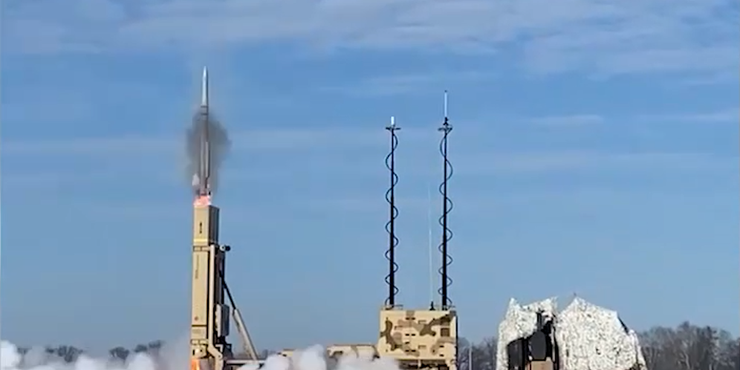Україна підписала меморандум із виробником IRIS-T про збільшення постачання ракет і систем ППО