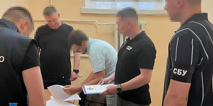 СБУ виявила, що в міноборони розікрали 1 млрд грн на закупівлі бронежилетів і форми для ЗСУ