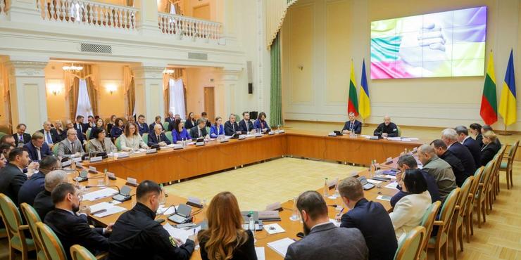 Литва допоможе Україні у фінансуванні виробництва “Паляниці”: литовські посадовці прибули до Києва