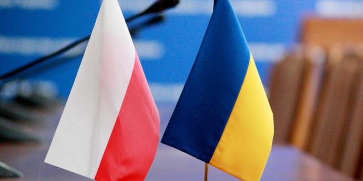 У Польщі сказали, коли можуть передати Україні винищувачі