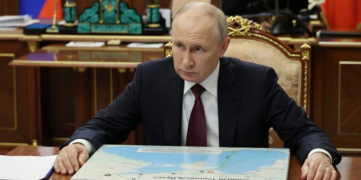 Путін хоче завершити війну до кінця року, але на своїх умовах, - Bloomberg