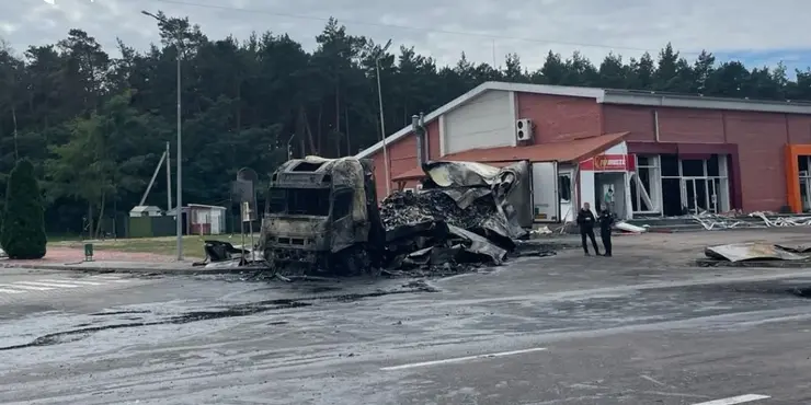 Пункт пропуску після атаки РФ