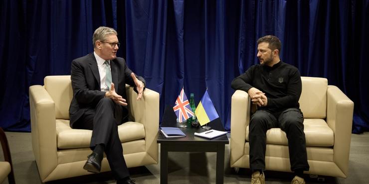 Британський прем'єр Стармер прибув до України для підписання 100-річної угоди про партнерство: що відомо