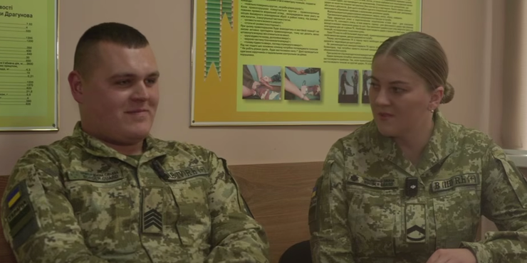 Прикордонник, який дістав 70% опіків тіла, розповів, як кохання допомогло йому вижити