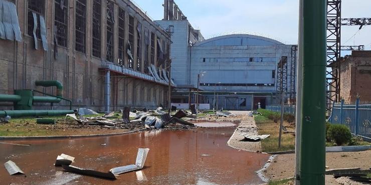 "Нормальні так не воюють": Росія ударом по Слов'янській ТЕС вбила двох людей, — Зеленський