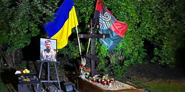 Стало відомо, хто вчинив розгром на могилах військових у Києві