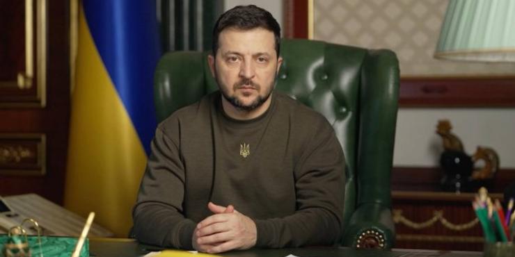 Зеленський поговорив з Байденом: Україна візьме участь у саміті G7