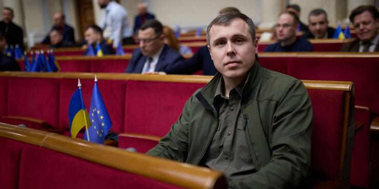 Нардеп Костенко про позиційну війну: потрібно шукати нові можливості та зброю