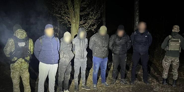 Підліток намагався переправити до Румунії групу ухилянтів з України: подробиці від прикордонників