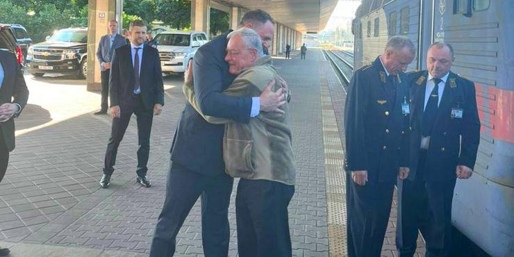 В Україну приїхав спецпредставник президента США Келлог: перші подробиці