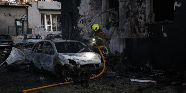 Наслідки балістичної атаки РФ на Київ: по столиці били 29 ракет Наслідки балістичної атаки РФ на Київ