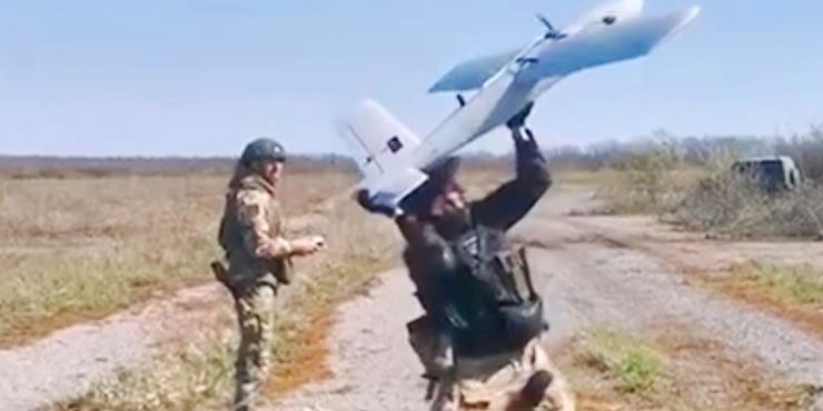Німеччина анонсувала масове постачання Україні 4 тис. дронів-камікадзе: що відомо про ці БПЛА