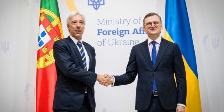 Кулеба розраховує, що ЄС збільшить постачання артилерійських снарядів для України