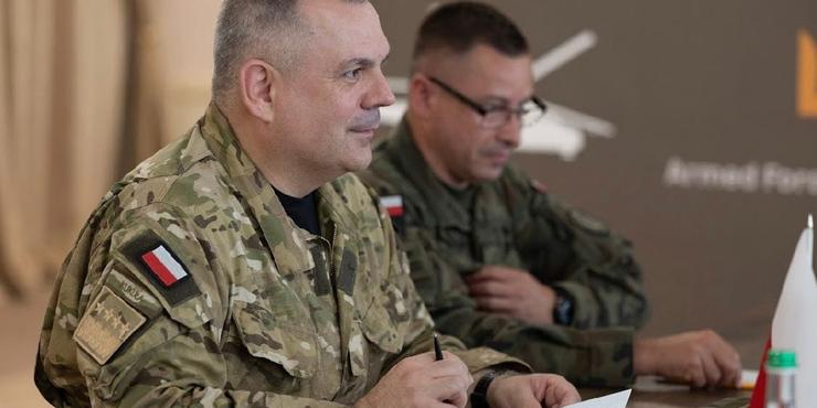 Начальник Генштабу Польщі заявив, що в Європі обговорюють чимало сценаріїв відправки військ в Україну