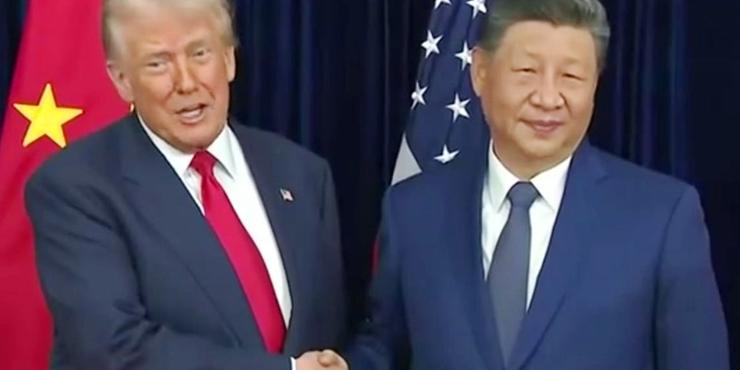 Трамп про зустріч з Сі Цзіньпіном: “Ми довго говорили про Україну, він допоможе”