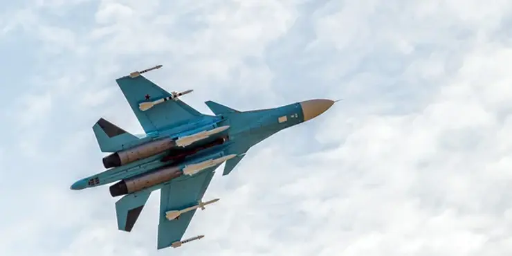 На аеродромі в РФ згорів літак “Су-34”, — ЗМІ